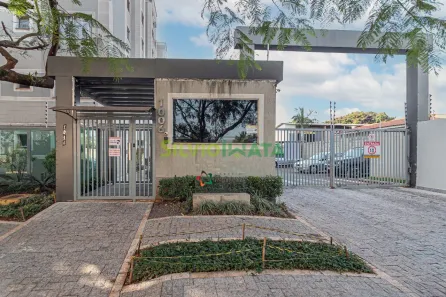 Apartamento com 2 Quartos para alugar, 46m² no Jardim Alvorada, Maringá