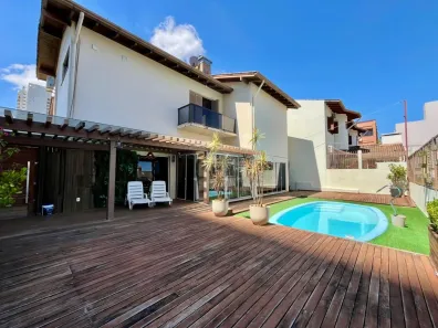 Casa com 3 Quartos à venda, 325m² no Centro, Chapecó