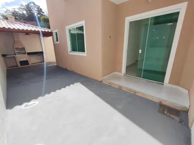 Apartamento com 2 Quartos para alugar, 70m² no Granja dos Cavaleiros, Macaé