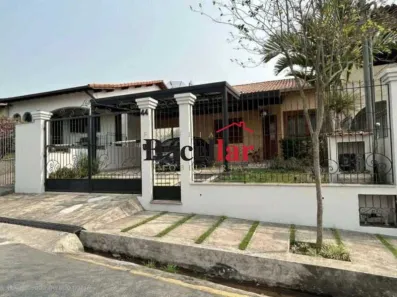 Casa com 4 Quartos à venda, 280m² no Vila Santa Cecília, Volta Redonda