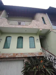 Sobrado com 3 Quartos à venda, 233m² no Vila Pires, Santo André