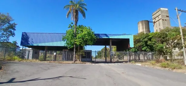 Galpão/Depósito/Armazém para alugar, 2542m² no Distrito Industrial, Montes Claros
