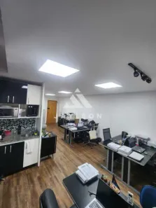 Sala Comercial à venda, 34m² no Vila Valqueire, Rio de Janeiro