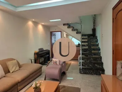 Sobrado com 3 Quartos à venda, 216m² no Jardim Textil, São Paulo