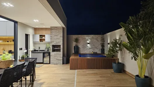 Casa com 3 Quartos à venda, 195m² no Jardins Nápoles, Senador Canedo