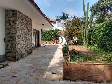 Casa com 3 Quartos à venda, 450m² no Jardim Santa Helena, São Paulo