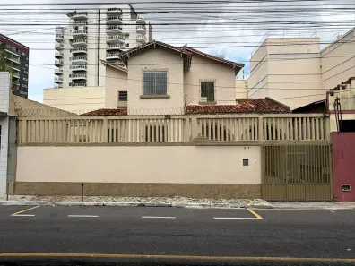 Casa com 5 Quartos para alugar, 364m² no Campina, Belém