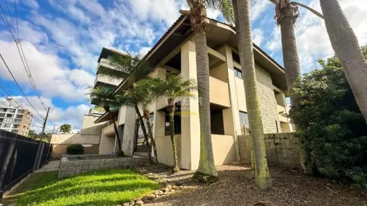 Casa com 4 Quartos à venda, 555m² no Santo Antônio, Joinville