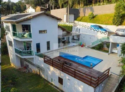 Sobrado com 4 Quartos à venda, 300m² no Cumbari, Mairiporã
