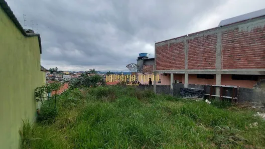 Lote/Terreno à venda, 360m² no Jardim Suzano, Suzano