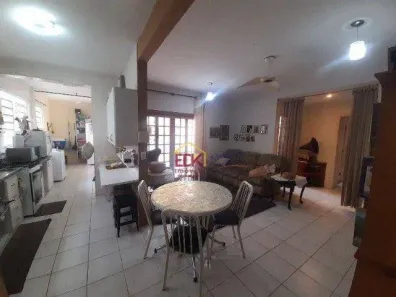 Casa com 5 Quartos à venda, 340m² no Chácara do Visconde, Taubaté