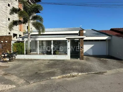 Casa com 4 Quartos à venda, 200m² no Santa Terezinha, Brusque