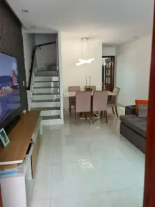 Casa com 2 Quartos à venda, 115m² no Parque Maria Domitila, São Paulo