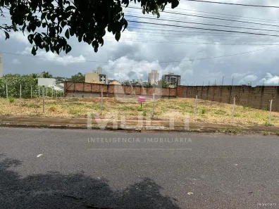 Lote/Terreno com 1 Quarto à venda, 910m² no Jardim Colina, Uberlândia