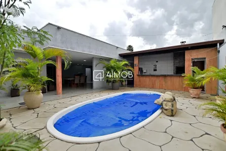 Casa com 6 Quartos à venda, 408m² no Taguatinga Norte, Brasília