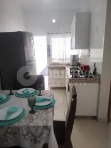 Casa com 2 Quartos à venda, 60m² no Jardim Brasília, Uberlândia