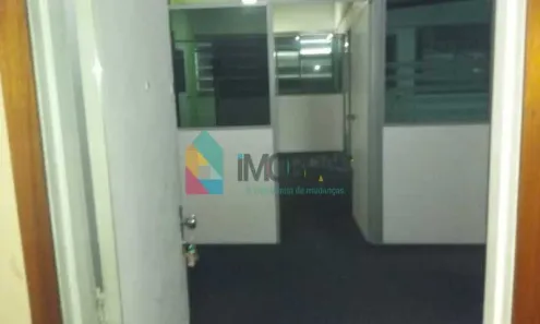 Sala Comercial para alugar, 130m² no Centro, Rio de Janeiro