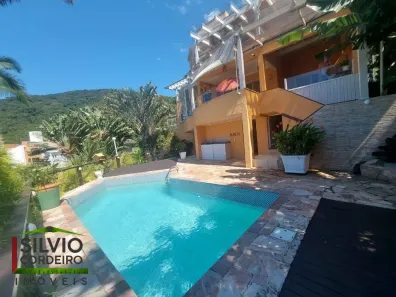Casa com 3 Quartos à venda, 320m² no Lagoa da Conceição, Florianópolis