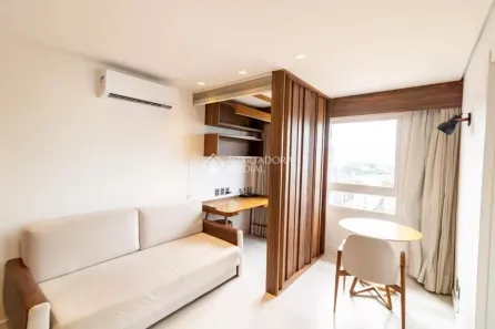 Apartamento com 1 Quarto para alugar, 40m² no Partenon, Porto Alegre