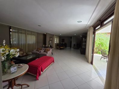 Casa de Condomínio com 5 Quartos à venda, 370m² no Candelária, Natal
