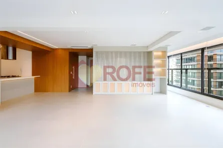Apartamento com 3 Quartos para alugar, 153m² no Moema, São Paulo