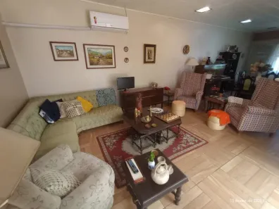 Casa com 3 Quartos à venda, 211m² no Menino Deus, Porto Alegre