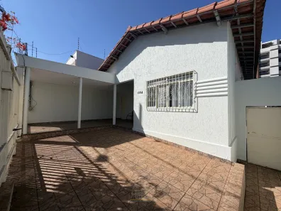 Casa com 2 Quartos à venda, 136m² no Vila Flores, Franca