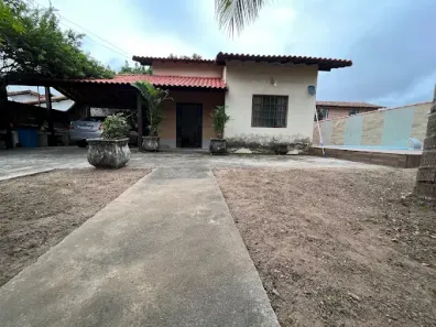 Casa com 4 Quartos para alugar, 202m² no Centro, Maricá