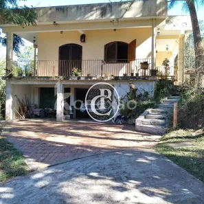 Fazenda/Sítio com 3 Quartos à venda, 300m² no , Paraibuna