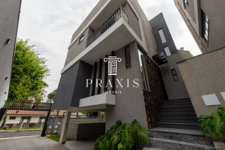 Casa com 3 Quartos à venda, 212m² no Ahú, Curitiba