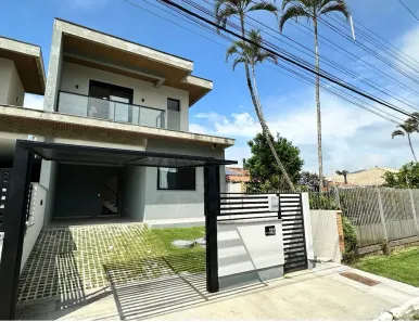 Casa com 3 Quartos para alugar, 150m² no Lagoa da Conceição, Florianópolis