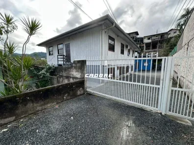 Apartamento com 2 Quartos para alugar, 60m² no Garcia, Blumenau