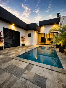 Casa com 3 Quartos à venda, 213m² no Jardim Itália, Maringá