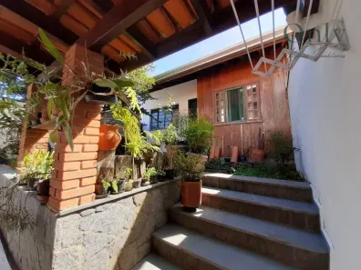 Sobrado com 3 Quartos à venda, 226m² no Jardim Regina, São Paulo