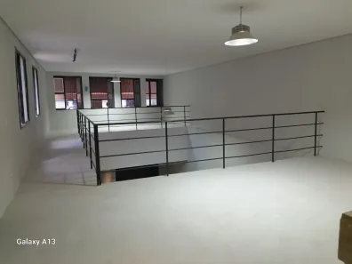 Ponto Comercial à venda, 400m² no São Cristóvão, Rio de Janeiro