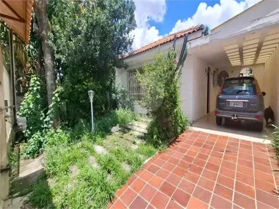Casa com 3 Quartos para alugar, 200m² no Horto Florestal, São Paulo