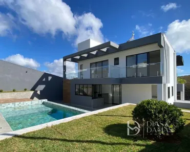 Casa de Condomínio com 4 Quartos à venda, 304m² no São Pedro, Juiz de Fora