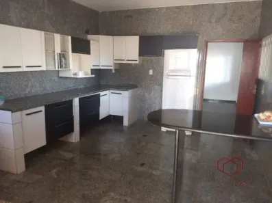 Casa com 5 Quartos à venda, 900m² no Santa Rosa, Cuiabá