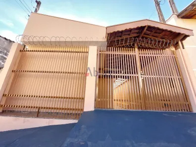 Casa com 2 Quartos para alugar, 140m² no Jardim São Carlos 5, São Carlos