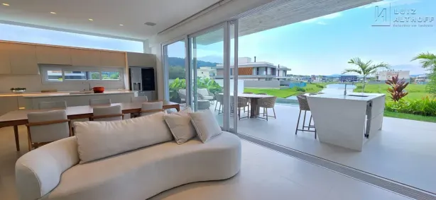 Casa com 3 Quartos à venda, 294m² no Pedra Branca, Palhoça