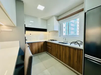 Apartamento com 3 Quartos para alugar, 138m² no Centro, Balneário Camboriú