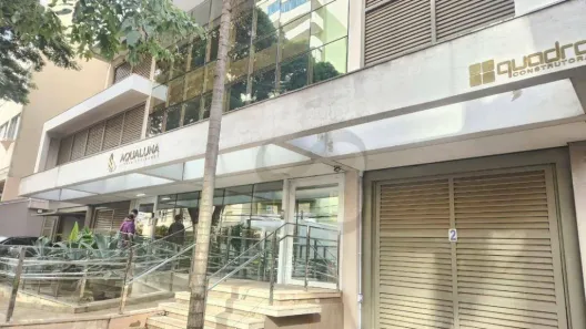 Apartamento com 3 Quartos para alugar, 82m² no Centro, Londrina