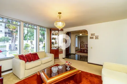 Casa com 3 Quartos à venda, 450m² no Água Verde, Curitiba