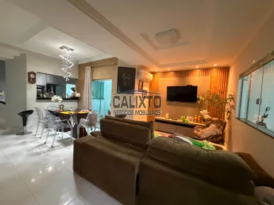 Casa com 3 Quartos à venda, 260m² no Alto Umuarama, Uberlândia