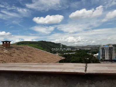 Casa com 2 Quartos à venda, 98m² no Retiro, Volta Redonda