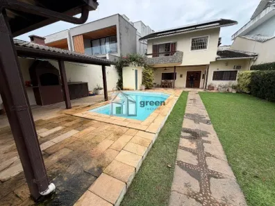 Casa de Condomínio com 3 Quartos para alugar, 313m² no Barra da Tijuca, Rio de Janeiro