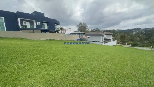 Lote/Terreno à venda, 560m² no Jardim do Golf I, Jandira