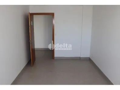 Ponto Comercial para alugar, 26m² no Osvaldo Rezende, Uberlândia