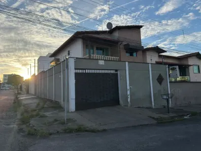 Casa com 4 Quartos à venda, 300m² no Alvorada, Contagem