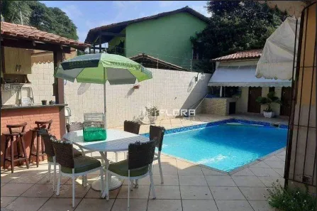 Casa com 4 Quartos à venda, 277m² no Maravista, Niterói